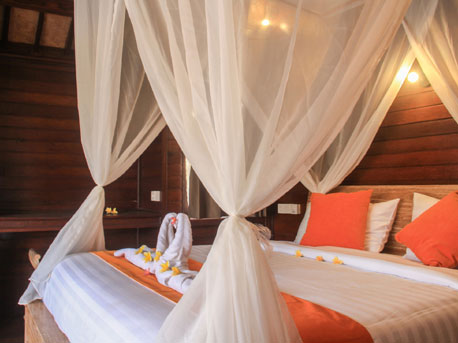 Bali Villas, Lembongan Villas - Villa Bed